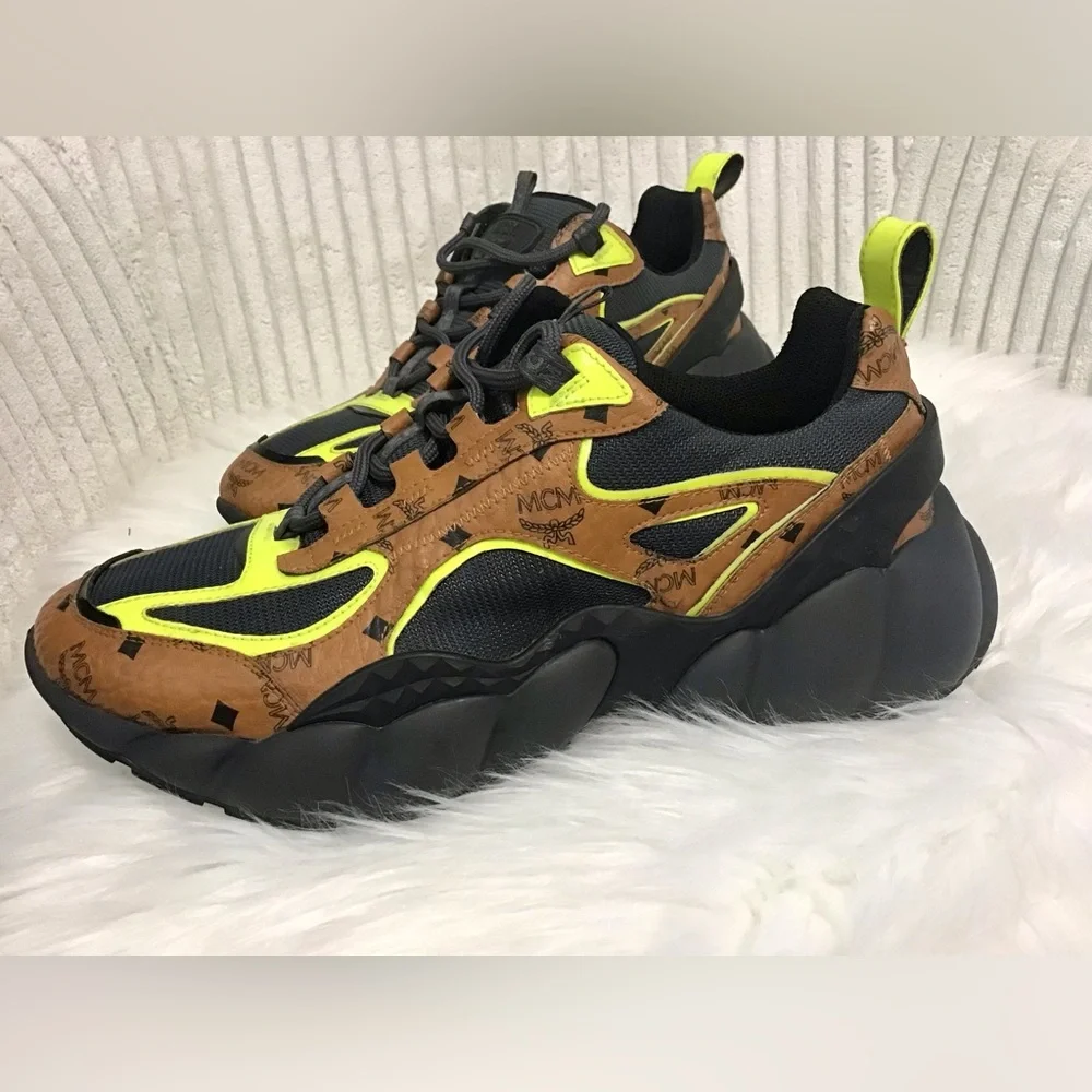 MCM Shoes - Picture 3 of 8